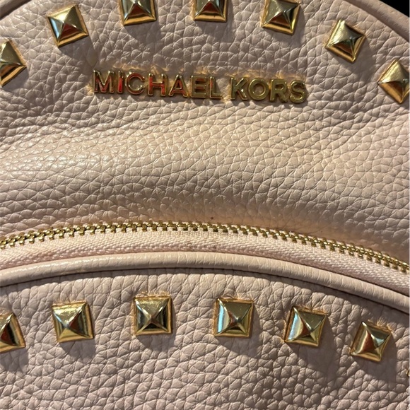 Michael Kors blush pink backpack.  Small/medium size - Picture 2 of 6